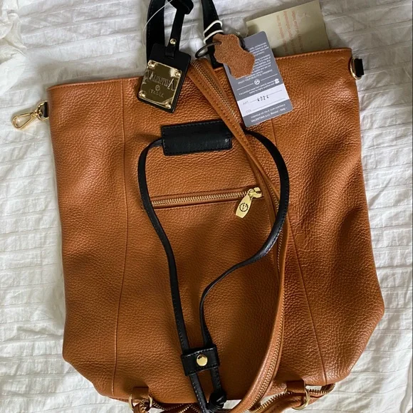 VALENTINA MADE IN ITALY BACKPACK HANDAG PURSE NWT NWT Valentina Genuine Ivory / Tan Pebble Italian Leather  main image 4